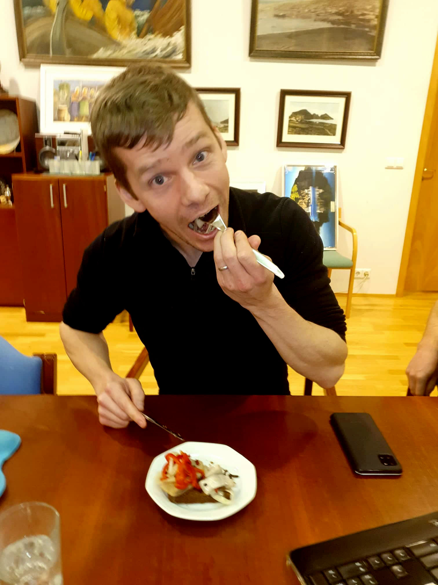 5 127146248 379927949933971 7856638987178828696 N 1